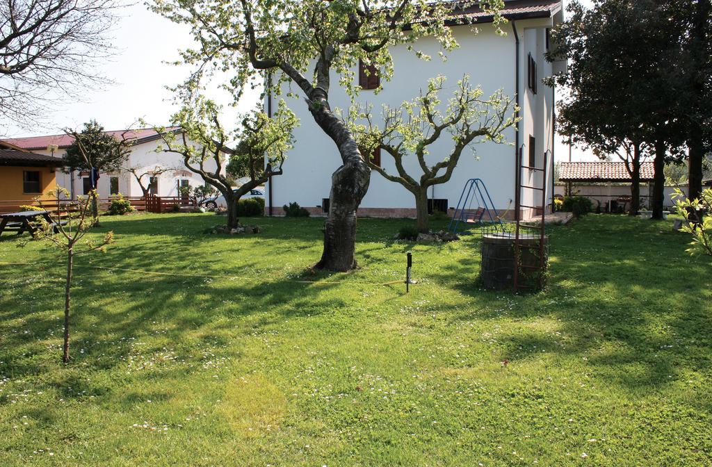 Oasi Di Francesca B&B Pontinia Exterior photo
